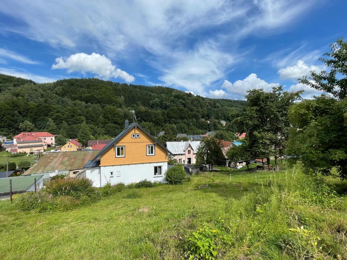 Chalupa Svoboda Ex Chatta Svoboda nad Upou Bagian luar foto
